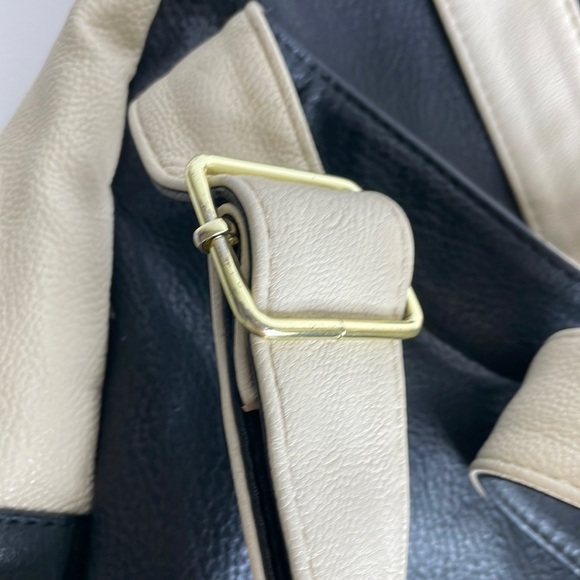 Steve Madden Faux Leather Back and Cream Backpack - Picture 5 of 13